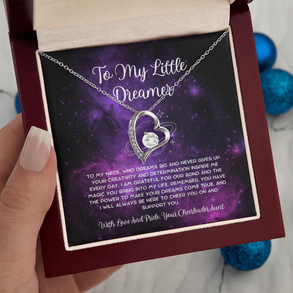 To My Little Dreamer - From Aunt to Niece Forever Love Necklace